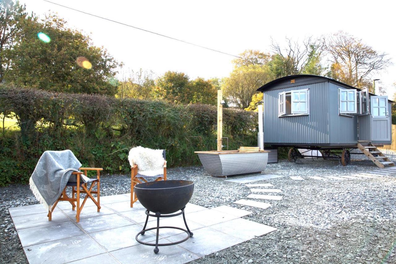 Blatchford Briar - Award Winning Private Shephards Huts With Their Own Secluded Hot Tubs Milton Abbot Ngoại thất bức ảnh