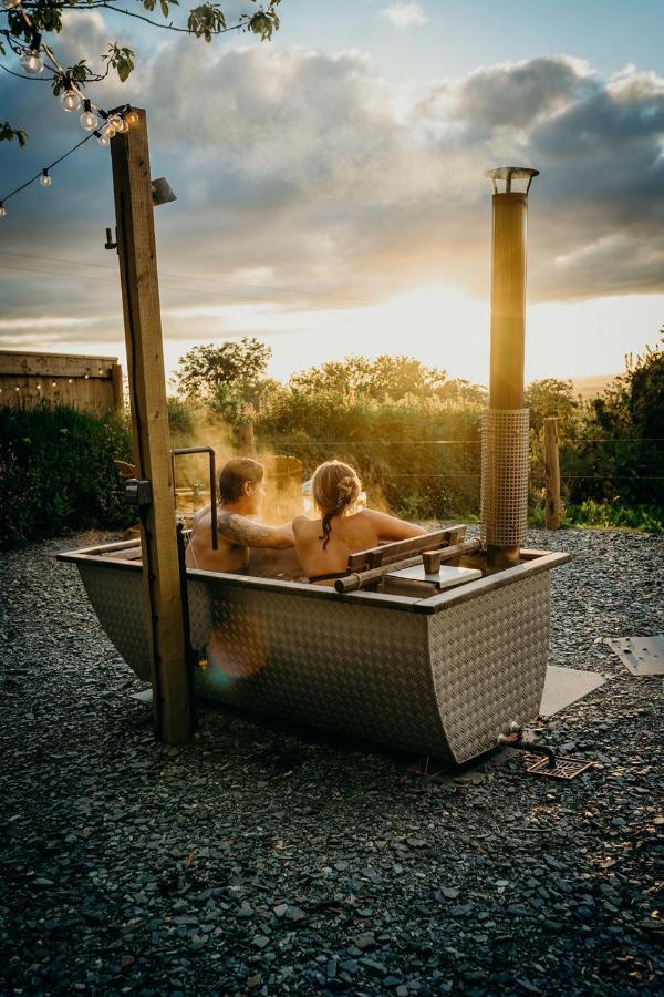 Blatchford Briar - Award Winning Private Shephards Huts With Their Own Secluded Hot Tubs Milton Abbot Ngoại thất bức ảnh